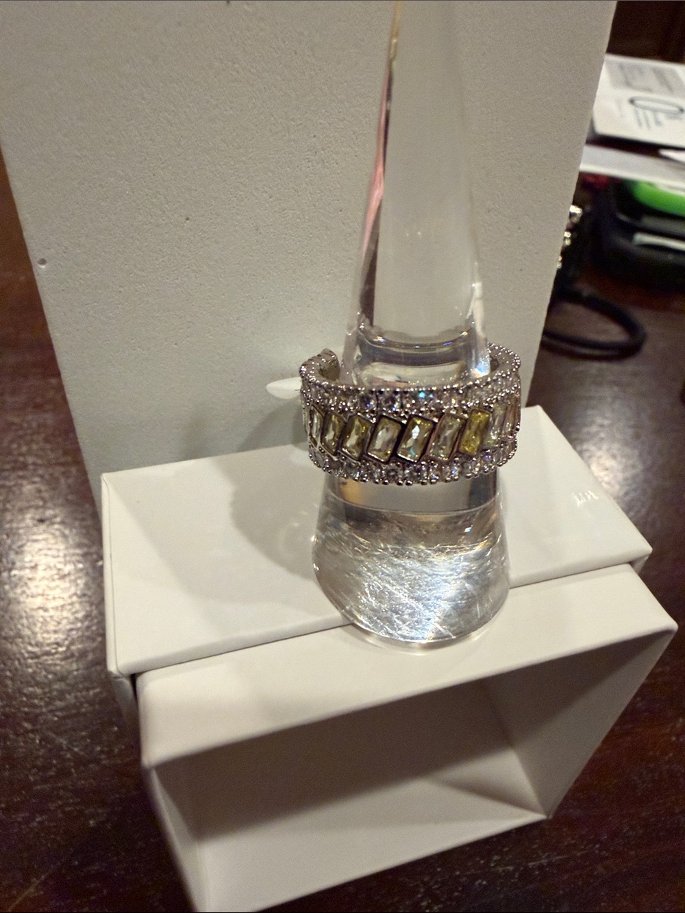 Lemon on Rhodium Band - Picture 2 of 3